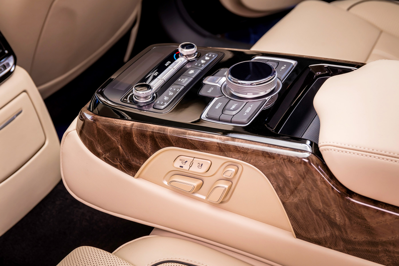 Illustration for article titled The Back Seats Of The Genesis G90 Are Thrones